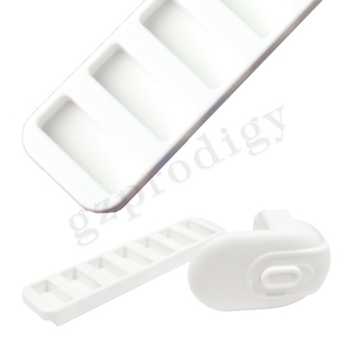 Do ABS resistente do fechamento de segurança do bebê do OEM cor branca material 156x53x68.5mm