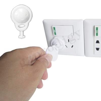 Protetor de plugue de segurança para bebês branco com 2 pinos e tampas de soquete com chave